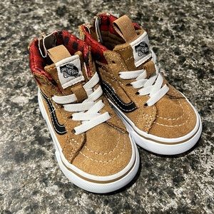 Vans Toddler Zip High Top size 4